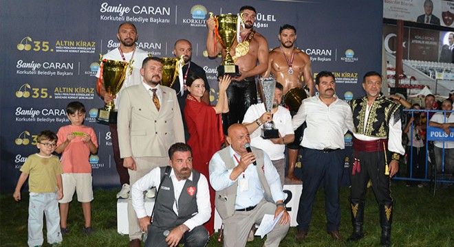 Korkuteli'de başpehlivan Batmaz oldu