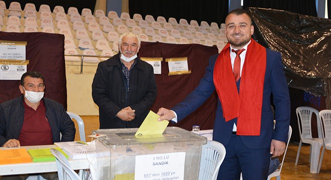 Korkuteli'de esnaf odasının yeni başkanı Mesut Kurtoğlu