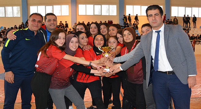 Korkuteli'de futsal turnuvası sona erdi