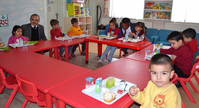 Korkuteli'de öğrenciler dersbaşı yaptı