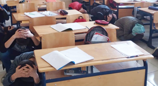 Korkuteli'deki okullarda deprem tatbikatı
