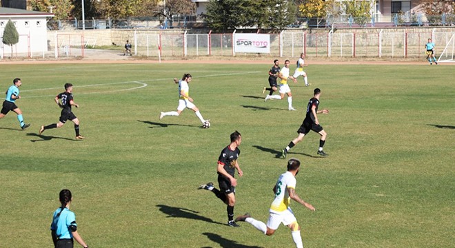 Korkutelispor sahasında berabere