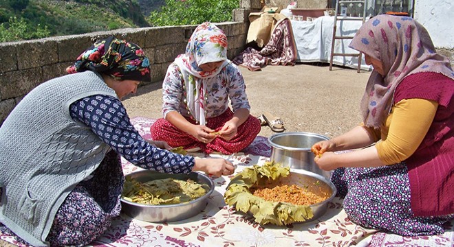Koronavirüs salgını 'Ülüş' geleneğini tekrar canlandırdı