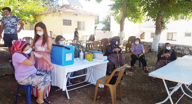 Koronavirüse karşı köylerde aşılama çalışmaları sürüyor