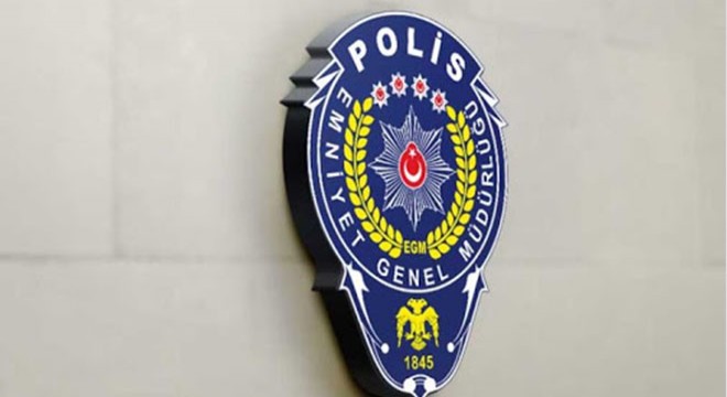 Koronavirüse yakalanan polis memuru hayatını kaybetti