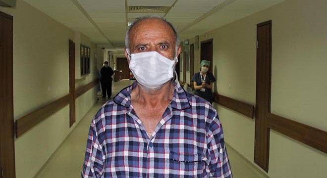 Koronavirüsü yenen çift, 12 gün arayla taburcu edildi