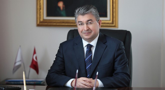 Koronavirüsü yenen kaymakam görevine başladı