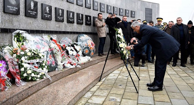 Kosova da Reçak Katliamı kurbanları anıldı