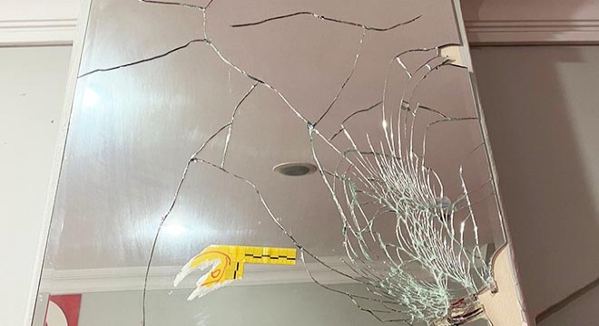 Kuaföre silahlı saldırı kamerada