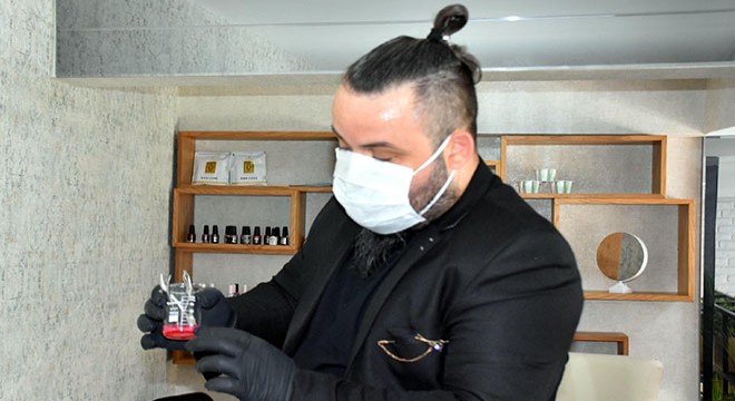 Kuaförler açılışa randevu defteriyle hazırlanıyor