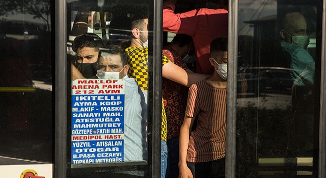 Minibüslerde tıka basa yolculuk