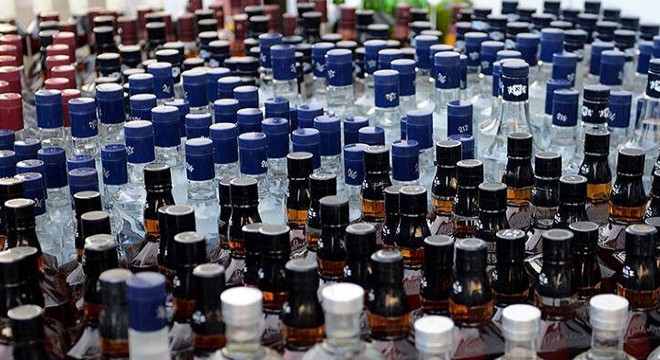 Küçükçekmece'de sahte içki operasyonu