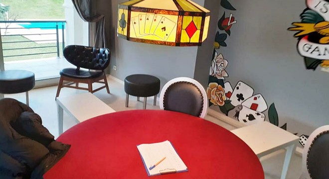 Kumar baskını yapılan lüks villanın tesisleri kaçak çıktı