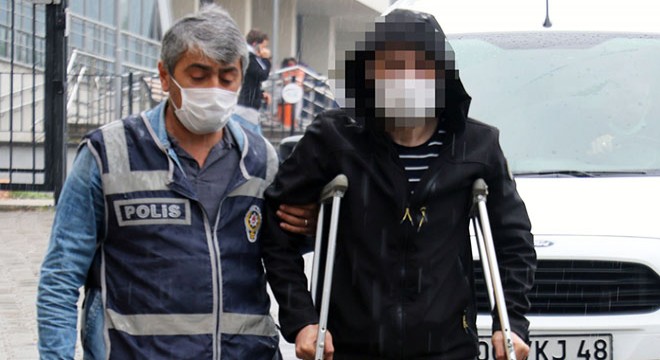 Kumar oynarken yakalandı, 'Gazetenin başına beni koymazsan darılırım' dedi