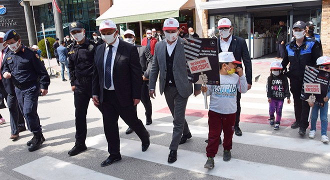 Kumluca 'Yayalar kırımızı çizgimiz' dedi