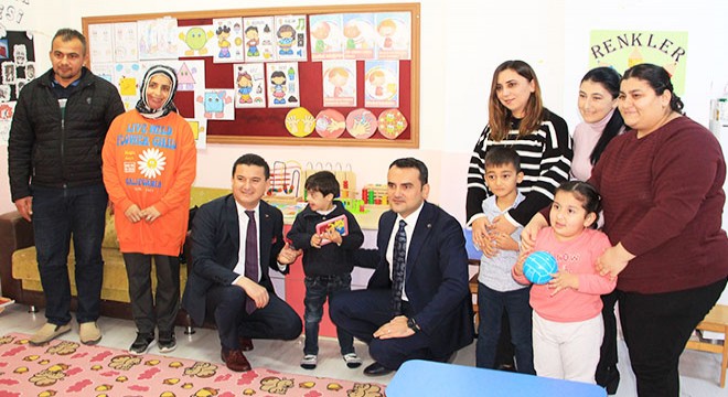 Kumluca'da 15 bin 849 öğrenci karne heyecanı yaşadı