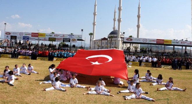 Kumluca'da 19 Mayıs coşkusu