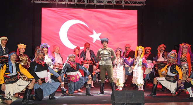 Kumluca'da Cumhuriyet Bayramı etkinliklerle kutlandı