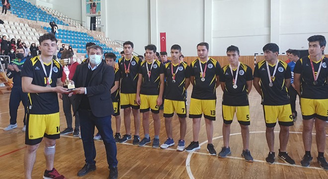Kumluca'da Liseler Arası Hentbol Şampiyonası sona erdi