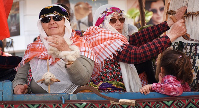 Kumluca'da Yörük göçü canlandırıldı