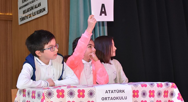 Kumluca'da ortaokullar arası bilgi yarışması