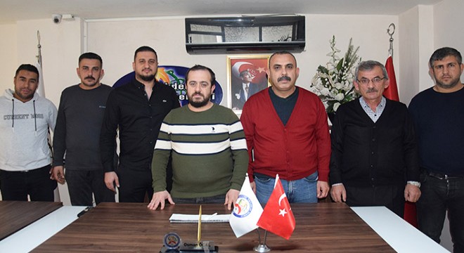 Kumluca'da tüccarların yeni başkanı Osman Öcal