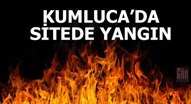 Kumluca da sitede yangın