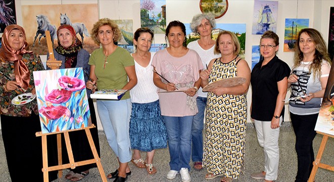 Kursiyer eserleri Antalya'daki karma sergide