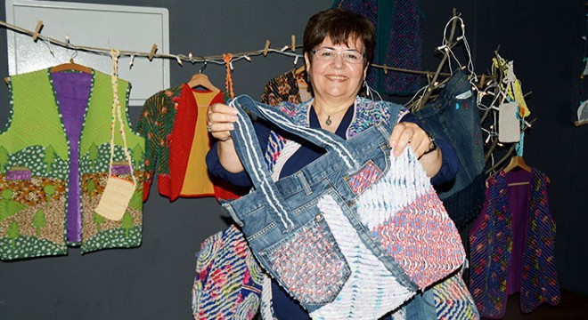 Kursiyerlerden, "İpin ve Kumaşın Sanat Yolculuğu' sergisi