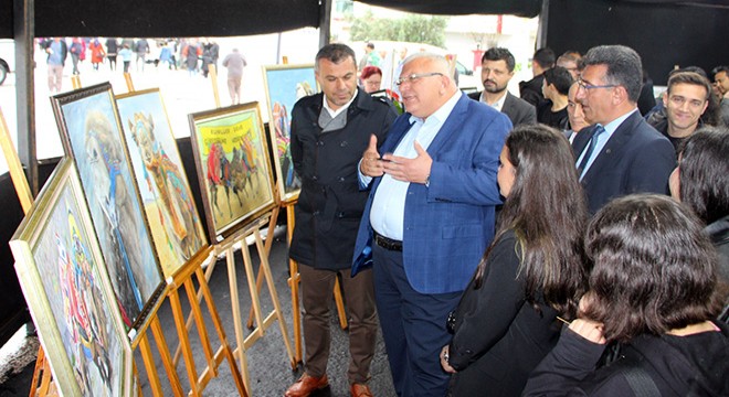 Kursiyerlerden Antalya da resim sergisi