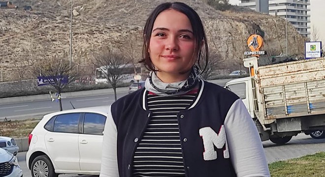 Kurye Esra'ya beyzbol sopalı saldırı girişimi kamerada