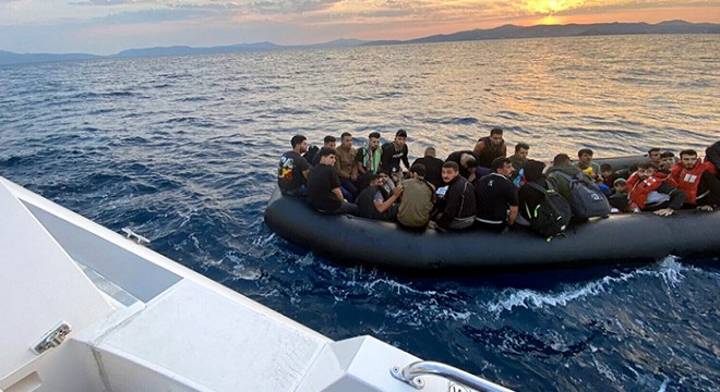 Kuşadası'nda 39 kaçak göçmen kurtarıldı