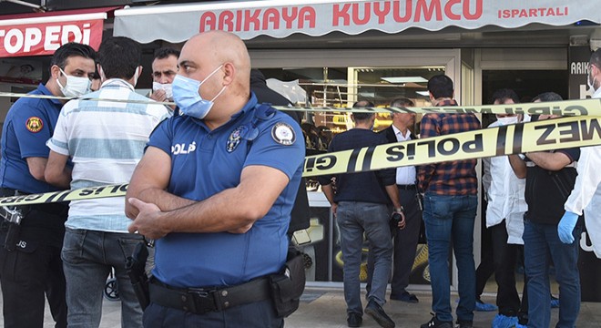 Kuyumcu çalışanını öldürdüğü soygunu kumar borcu yüzünden yapmış