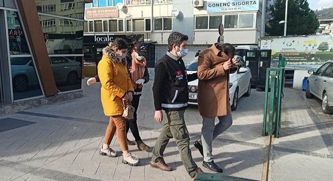 Kuyumcudan hırsızlık yapan İran uyruklu 3 kişi yakalandı