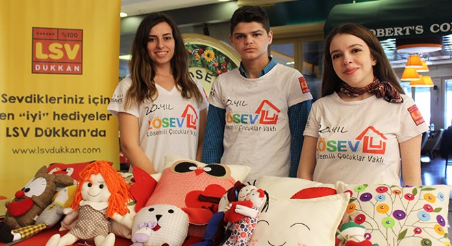 LÖSEV'den Kadınlar Günü standı
