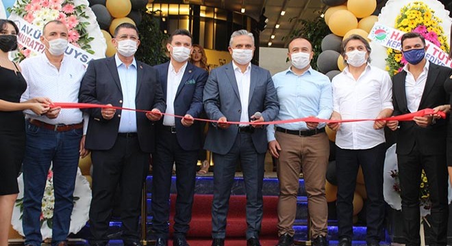 Lara'da yeni balık restoranı açıldı