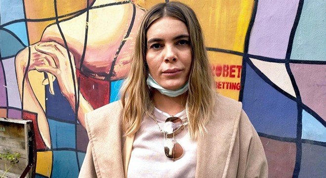 Lazer epilasyonda bacaklarında 'yanık oluştuğu' iddiasıyla şikayetçi oldu
