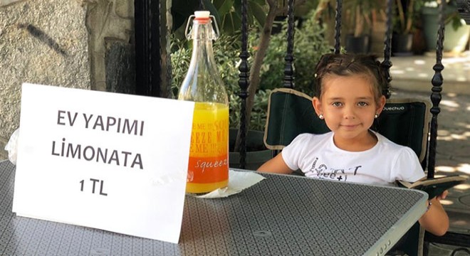 Limonata satarak can dostlara destek oldu