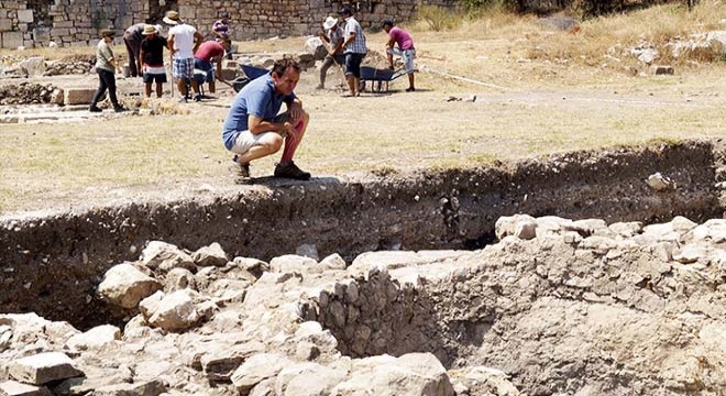 Limyra Antik Kenti'nde 50. yıl kazıları