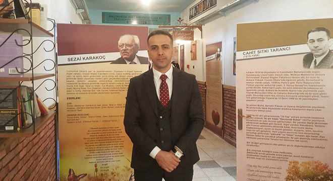 Lise koridoru 'Edebiyat Sokağı'na dönüştürüldü