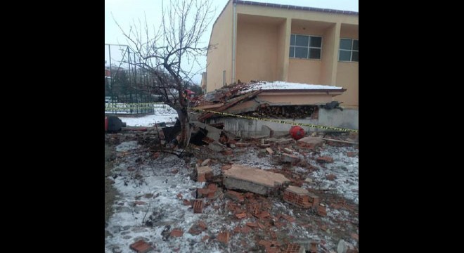 Lisenin spor salonunun kalorifer kazanı patladı