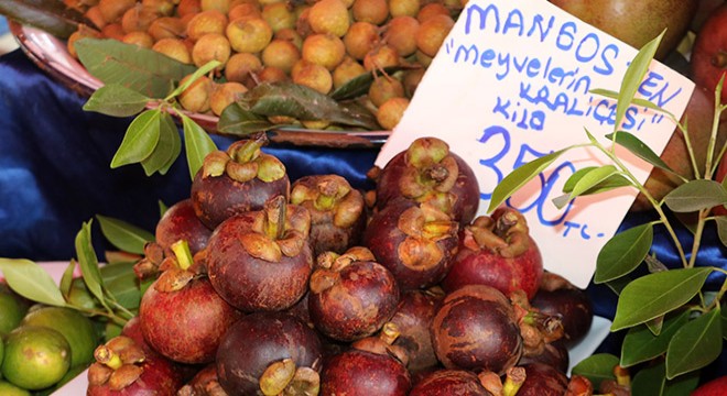 Longon ve mangostanın fiyatı şaşırtıyor