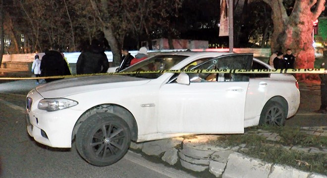 Lüks otomobile silahlı saldırı: 1 ölü