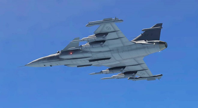 Macaristan'da savaş uçağı düştü