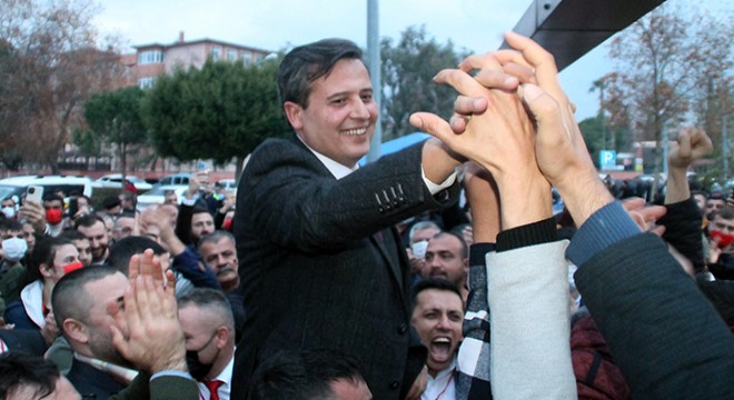 Manavgat Esnaf ve Sanatkarlar Odası'nda Hasan Özcan güven tazeledi