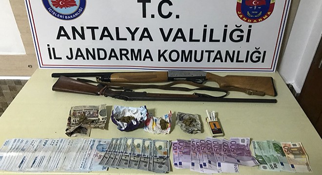 Manavgat'ta 1554 kişi yakalandı
