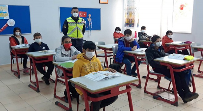 Manavgat'ta jandarmadan trafik eğitimi