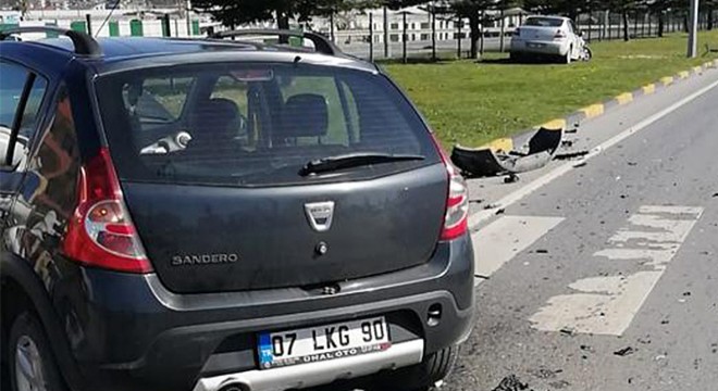 Manavgat'ta kaza: 3 yaralı