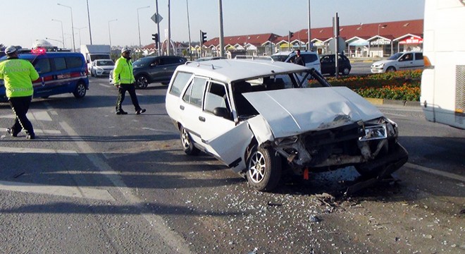 Manavgat'ta kaza: 4 yaralı