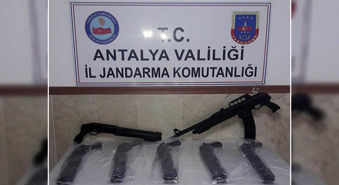 Manavgat'ta silah kaçakçılığı operasyonu